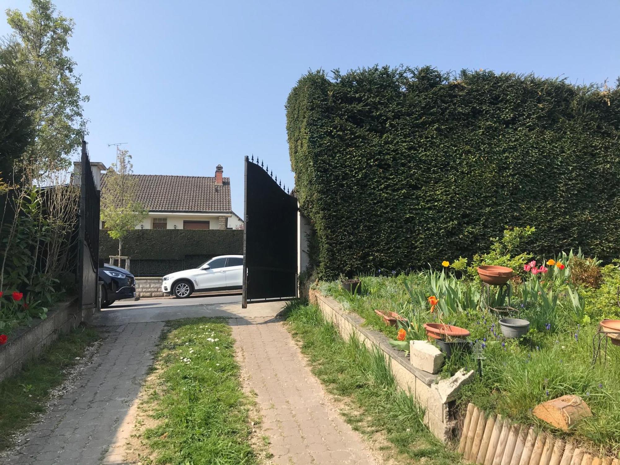 Chelles - Paris - Disneyland Marne La Vallee Luaran gambar